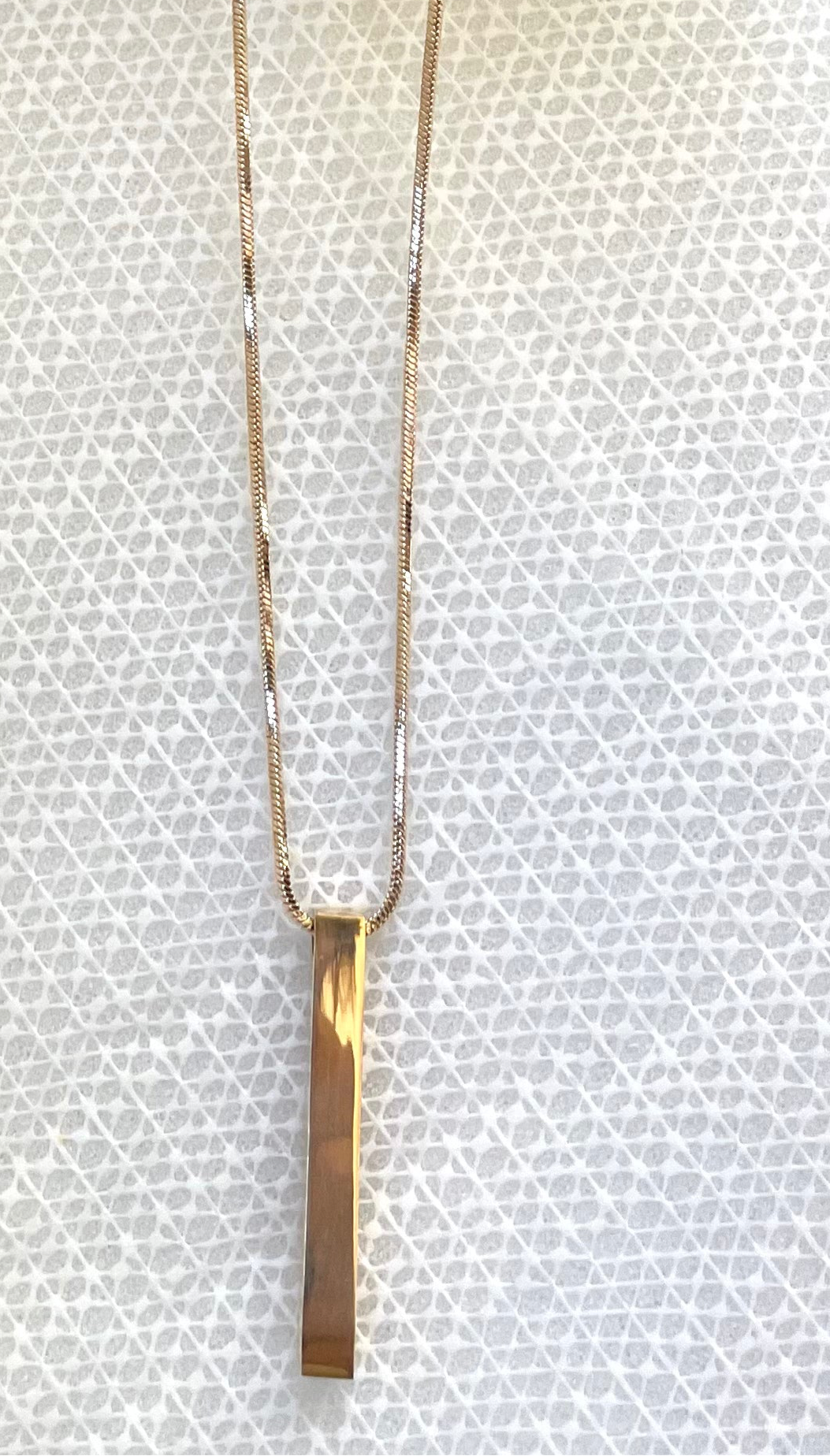 Gold Pillar Pendant Necklace