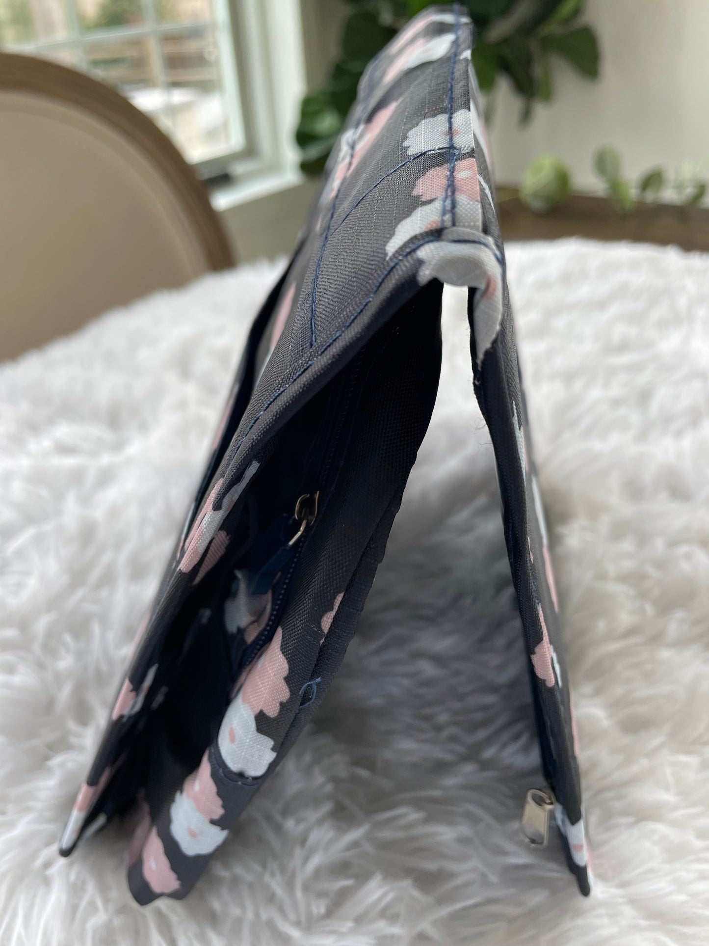 Hanging Cosmetic Bag