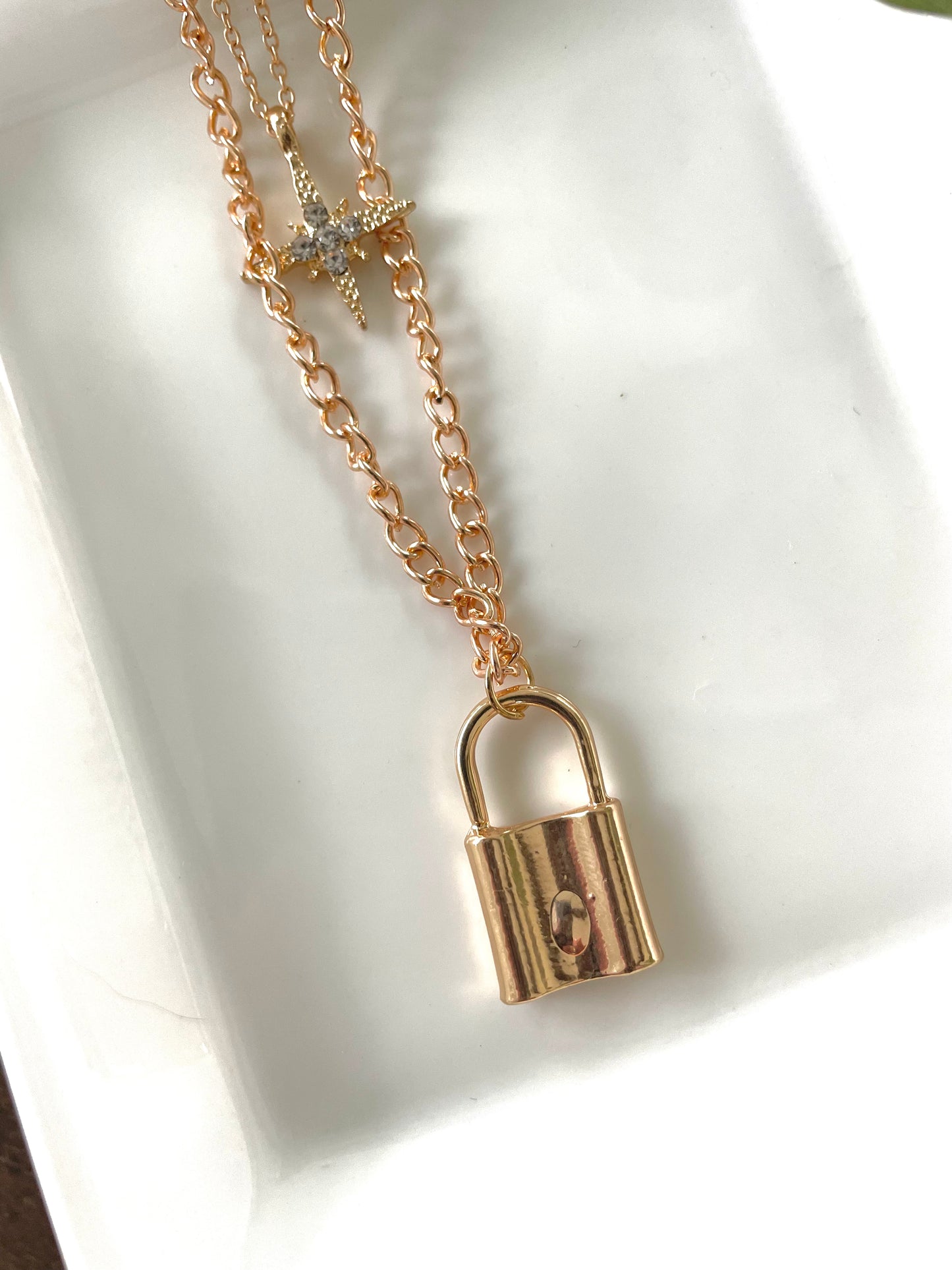 Multi Chain Layering Necklace