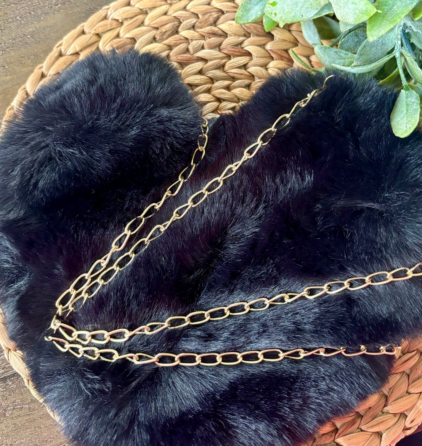 Faux Fur Heart Purse-Black