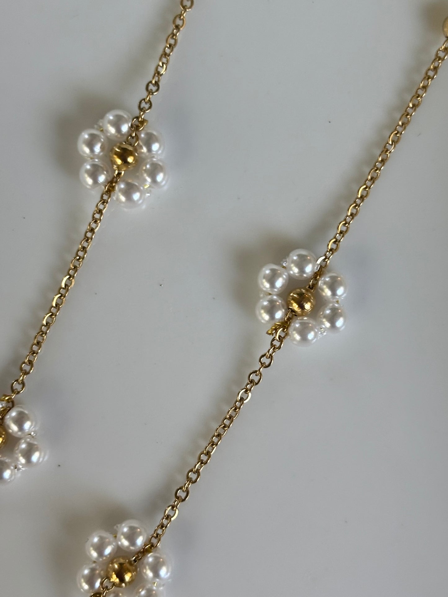 Daisy Pearl Necklace