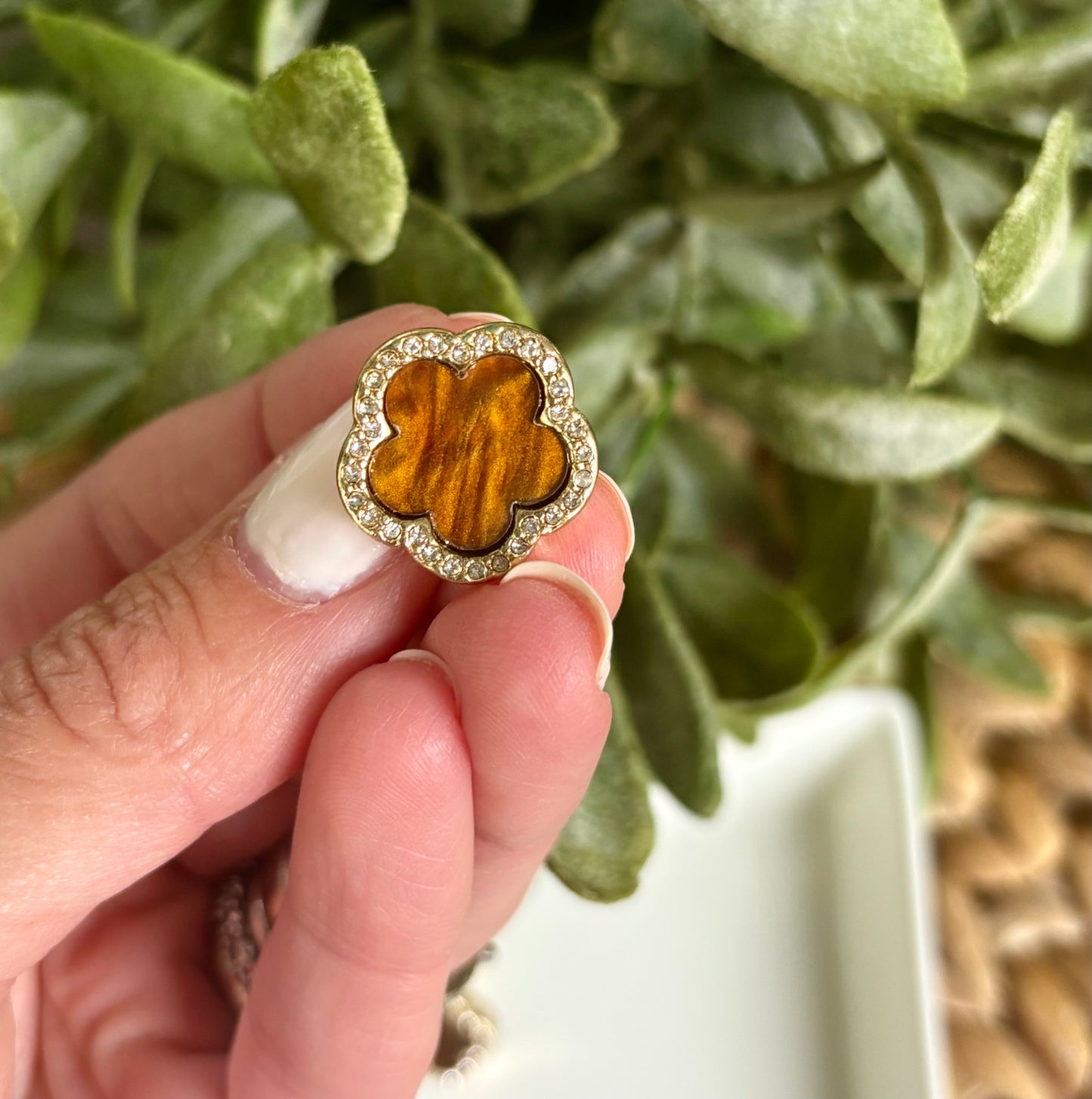 Cognac Clover Studs