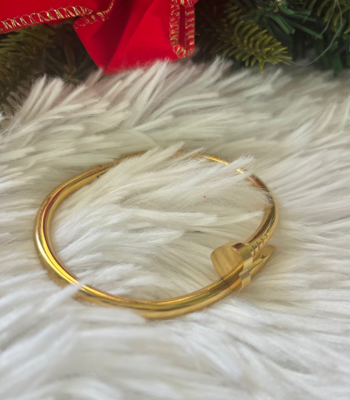 Nail & Heart Bracelet