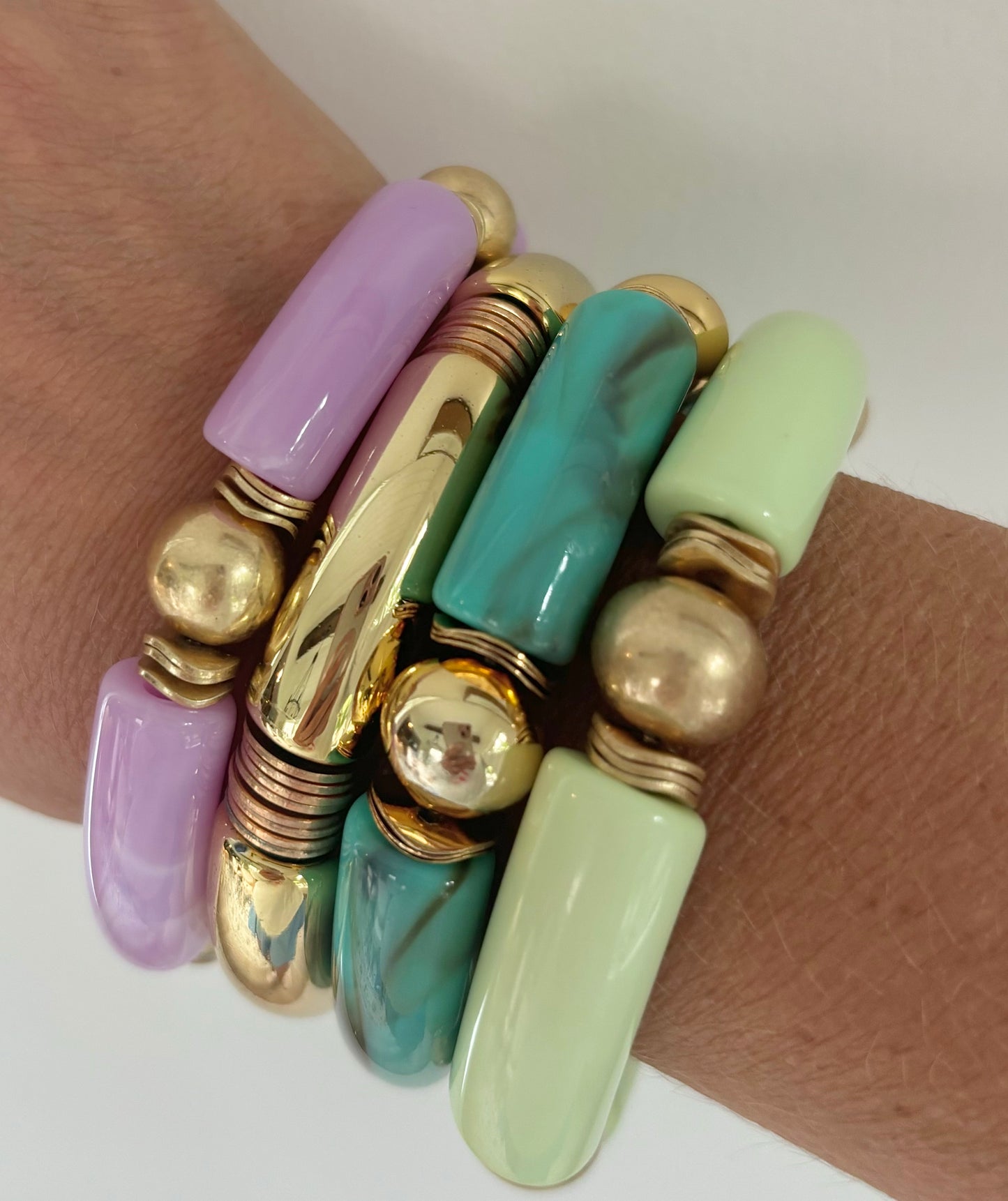 Gold Ball & Tube Bracelet-Lavender