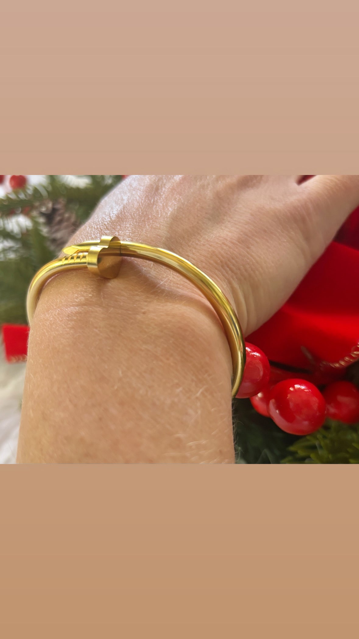 Nail & Heart Bracelet