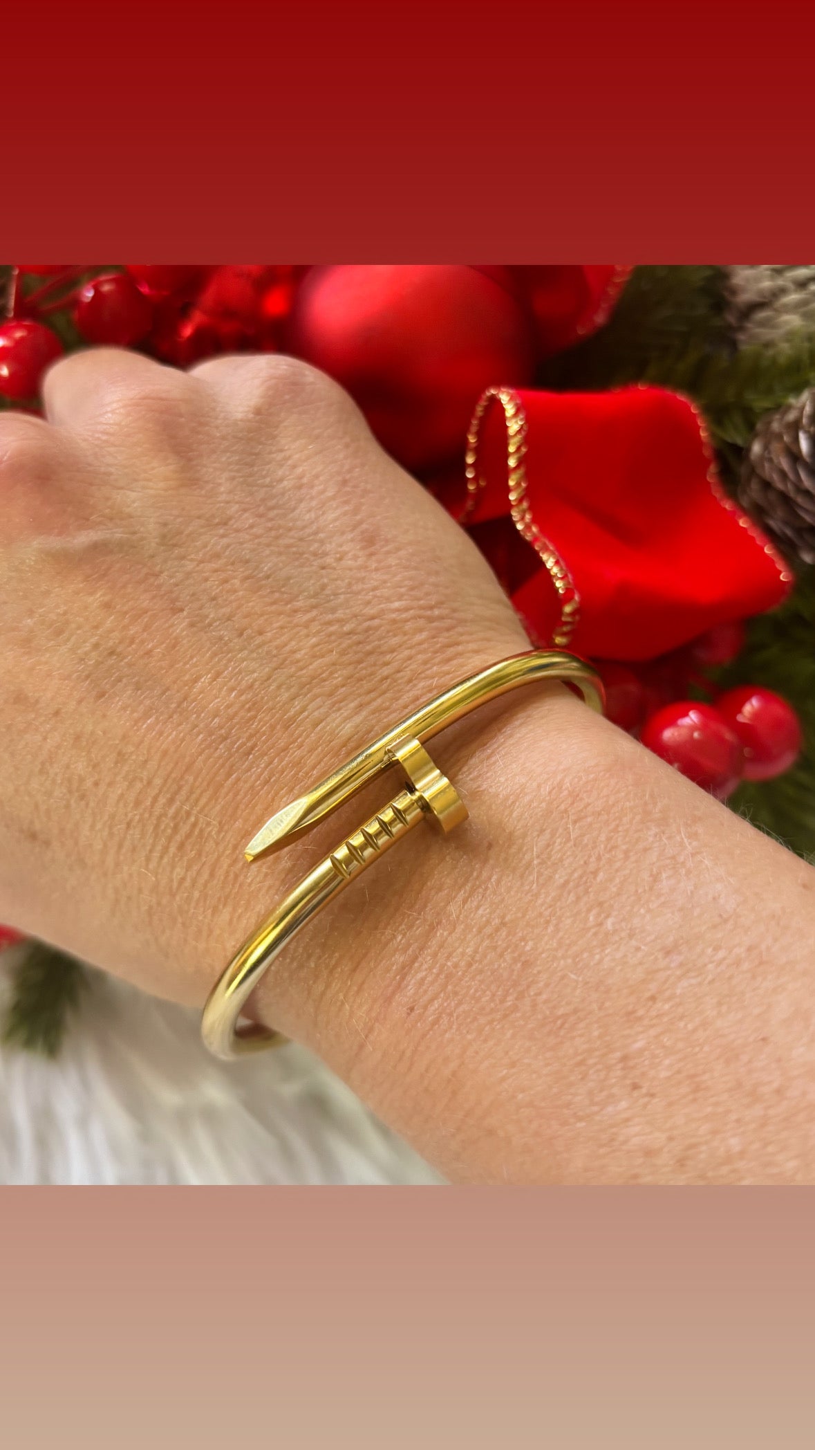 Nail & Heart Bracelet