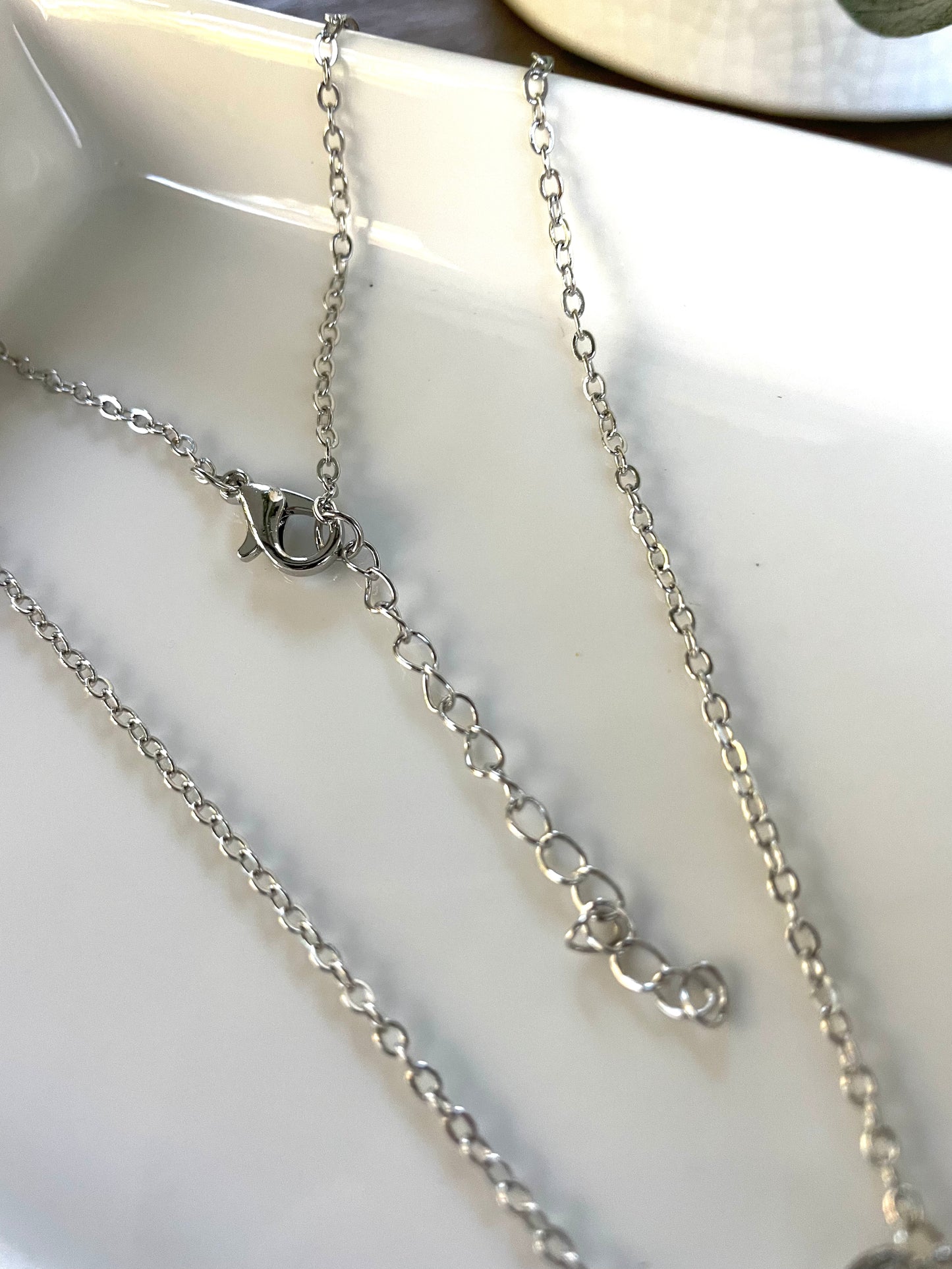 Silver Bow Necklace